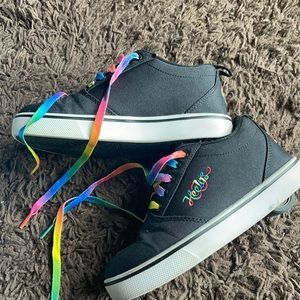 Heelys  PRO 20 black kids shoe size youth 2